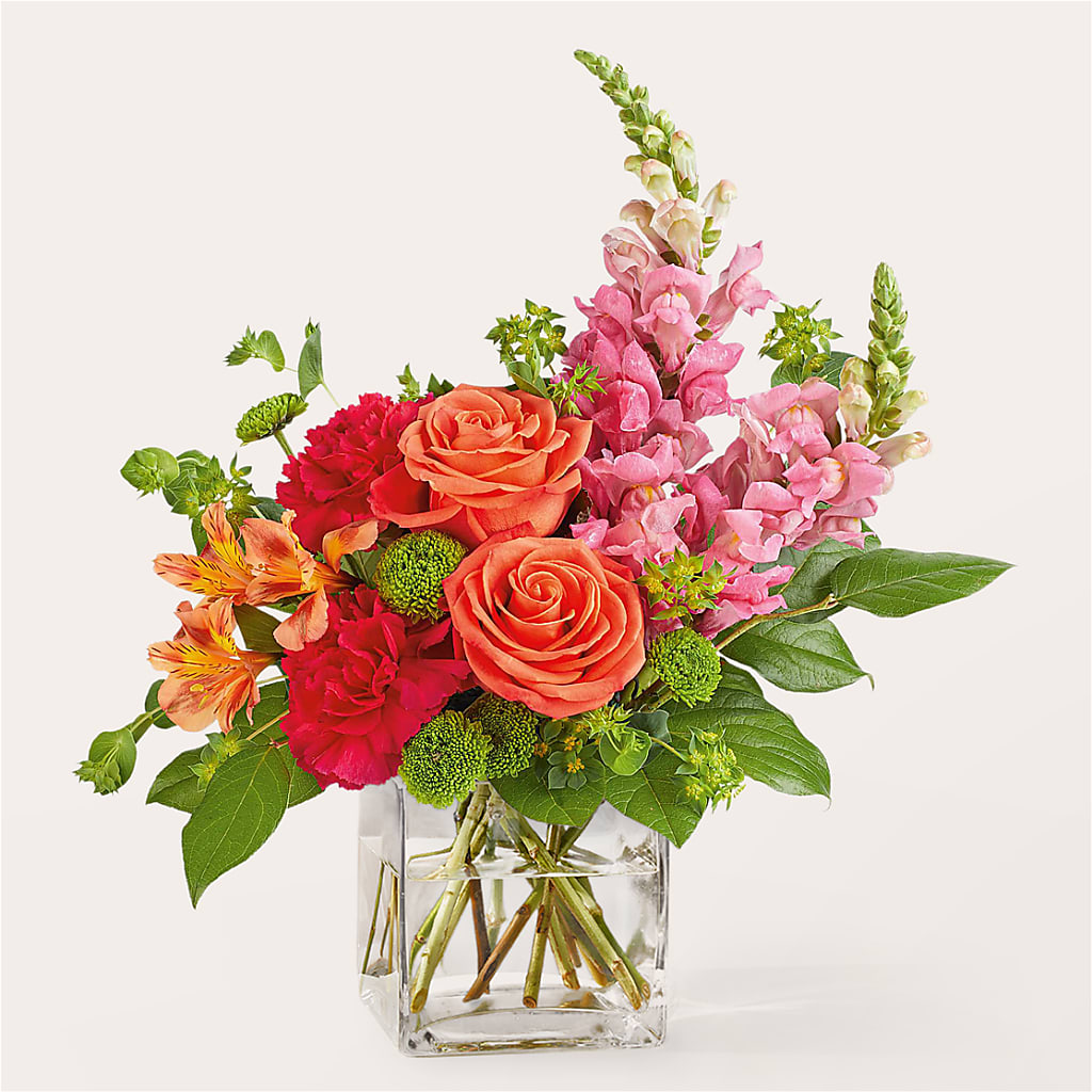 Cosmopolitan Bouquet – Garlington Florist, New Bedford MA