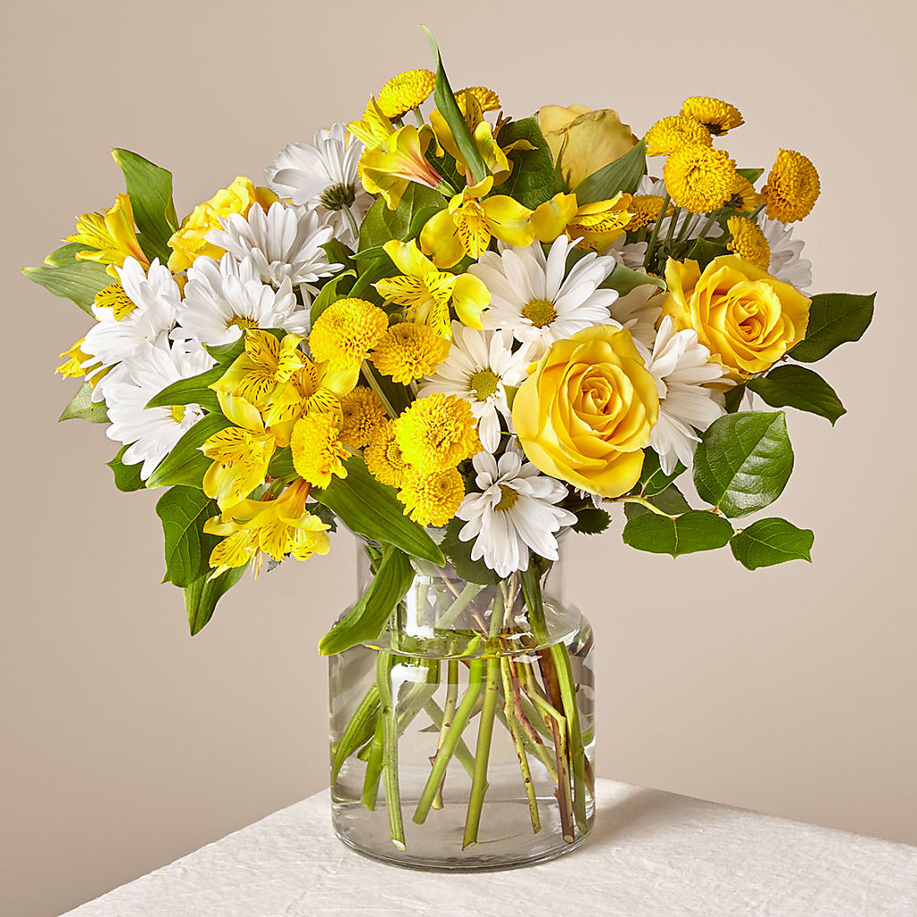 Sunny Sentiments Bouquet – Garlington Florist, New Bedford MA