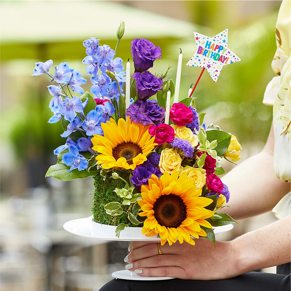 Star of the Day Floral Cake – Garlington Florist, New Bedford MA