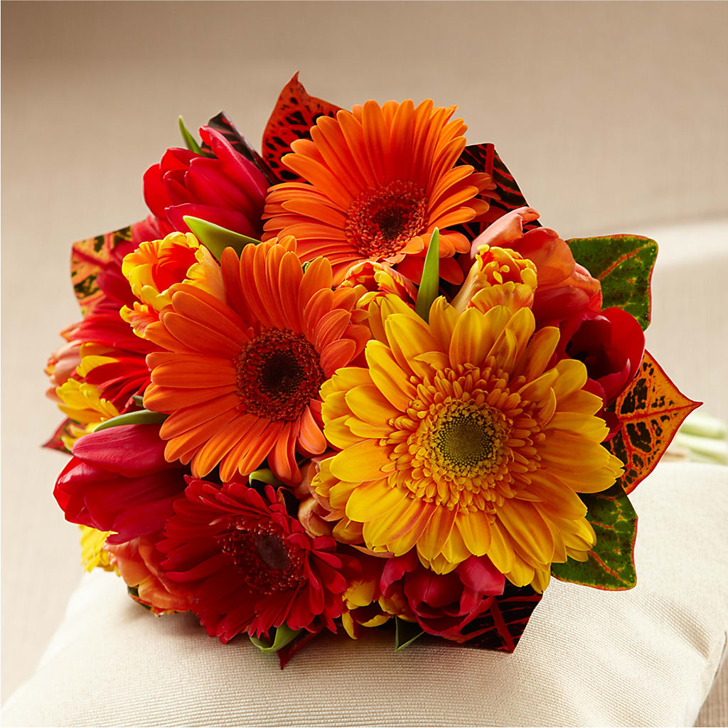 Sunglow Bouquet – Garlington Florist, New Bedford MA