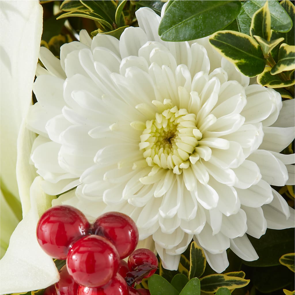 Festive Moments Tree –  Garlington Florist, New Bedford MA
