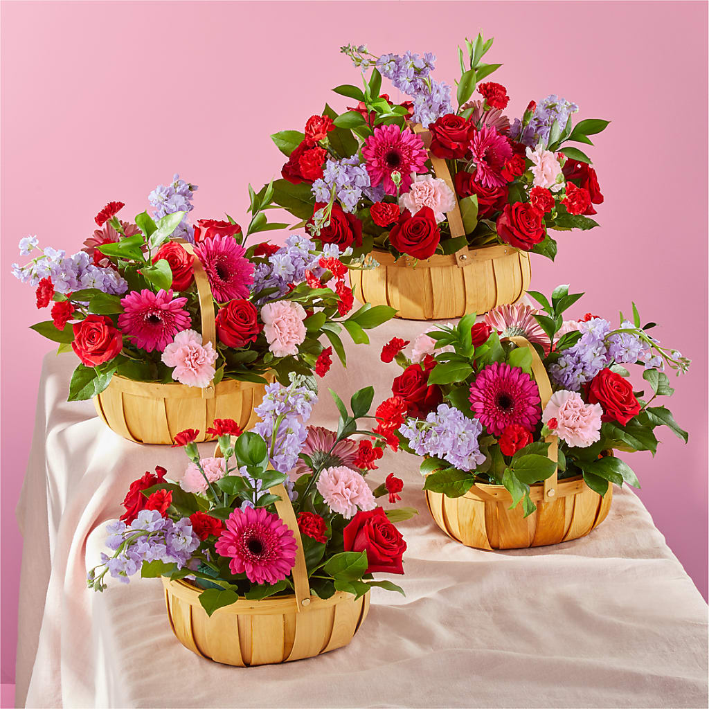 Pink Picnic Basket –  Garlington Florist, New Bedford MA