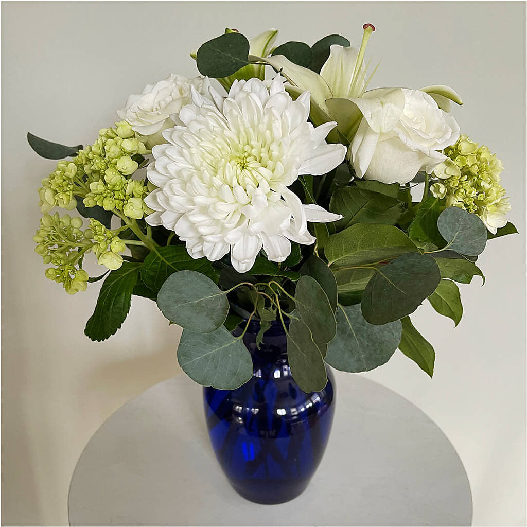 Snowy Dreams Bouquet –  Garlington Florist, New Bedford MA