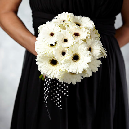 Daisy Delight Bouquet –  Garlington Florist, New Bedford MA